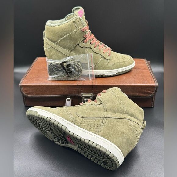 Nike Wmns Dunk Sky Hi Wedge 'Medium Olive' - Picture 13 of 13